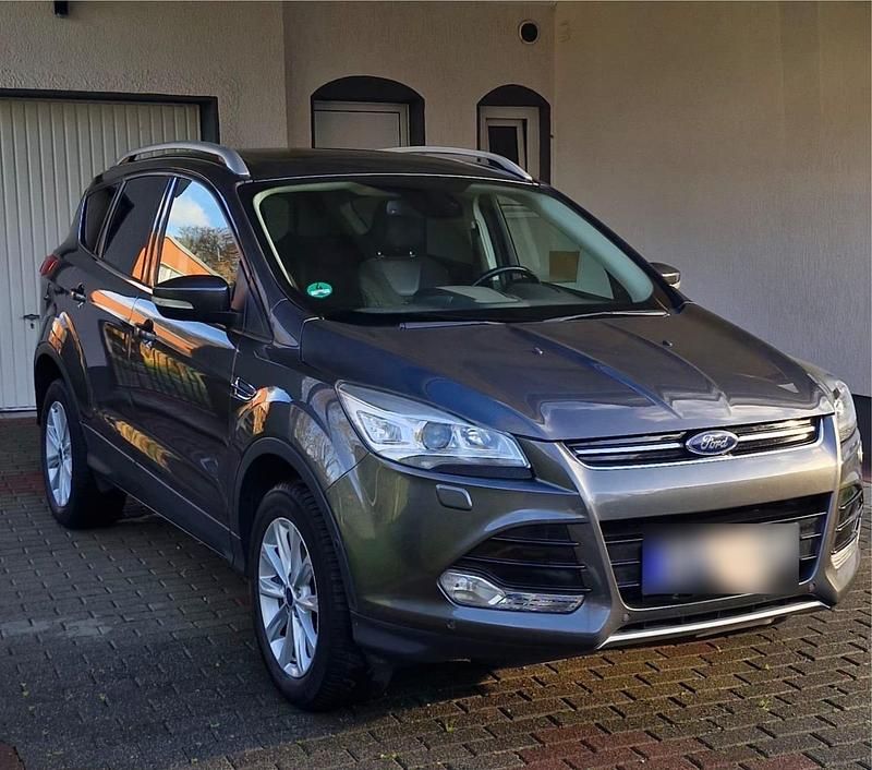 Gebraucht Ford Kuga Titanium 150 PS (110 kW) 2009 Grau SUV