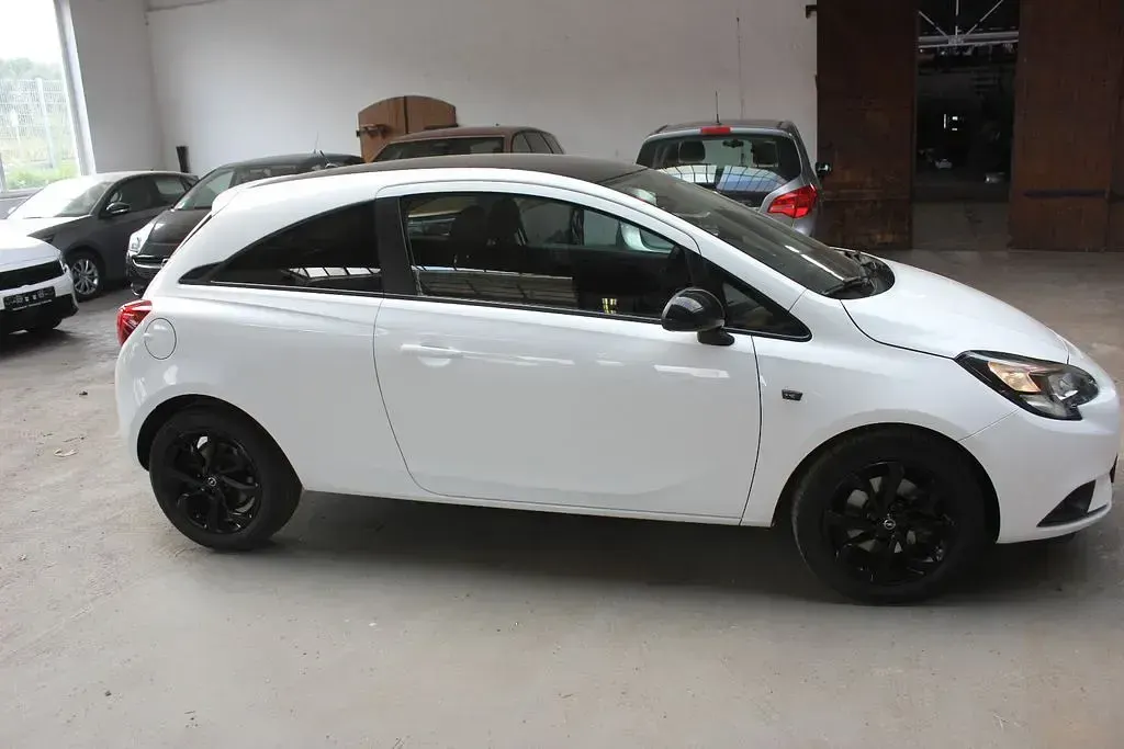 Gebraucht Opel Corsa Color Edition 101 PS (74 kW) 2018 Weiß Kleinwagen