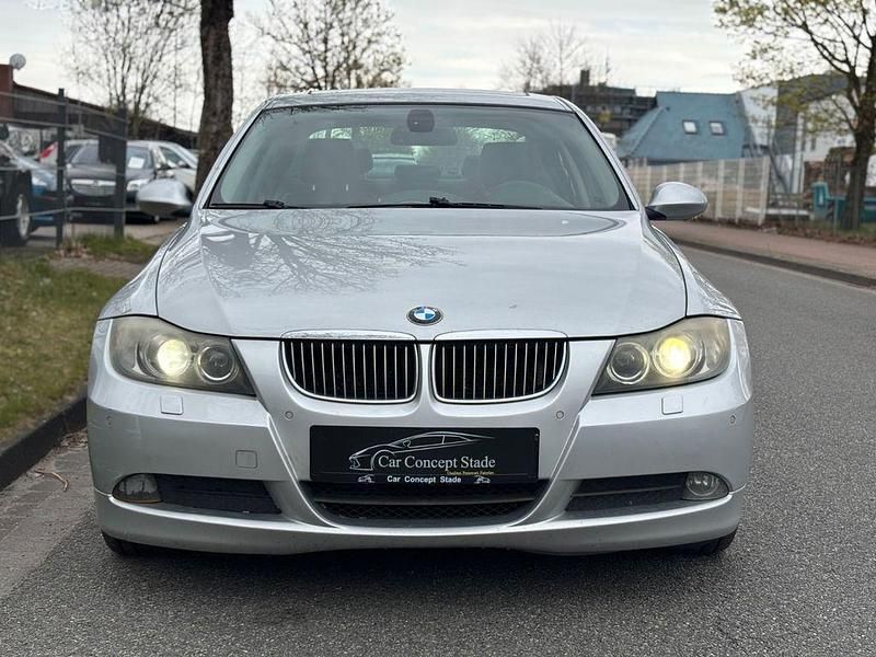 Gebraucht BMW 325 197 PS (144 kW) 2007 Silber Limousine
