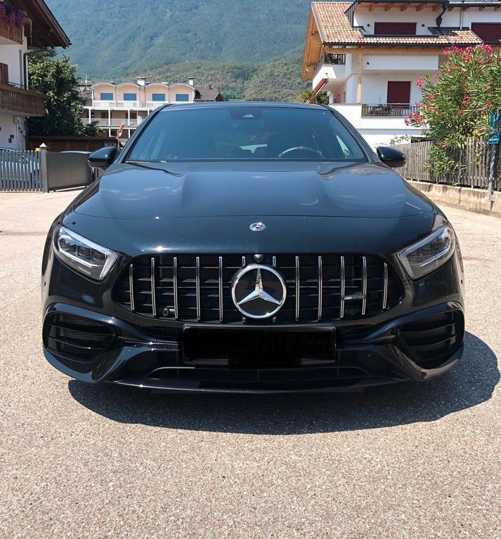 Schwarz Gebraucht 2020 Mercedes A45 AMG AMG Limousine | 43.000 € (Guter Preis) - Bild 1/4