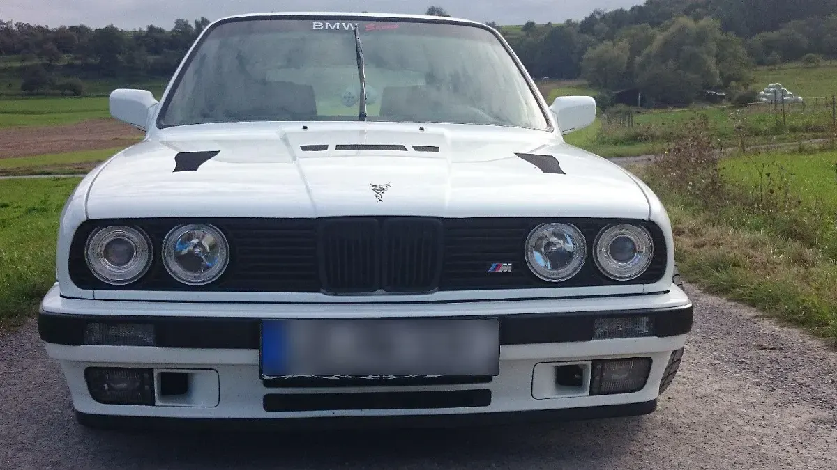 Gebraucht BMW 325 170 PS (125 kW) 1991 Weiß Kombi