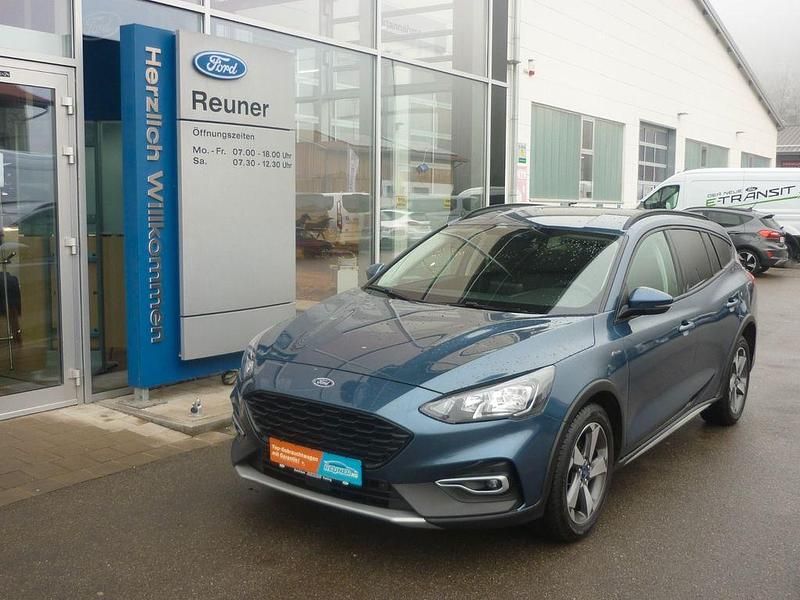 Gebraucht Ford Focus Active 125 PS (91 kW) 2021 Blau Limousine