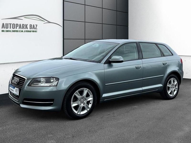 Grau Gebraucht 2011 Audi A3 Sportback Attraction Limousine | 6.700 € (Fairer Preis) - Bild 1/4