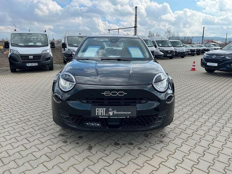 Gebraucht Fiat 600 Style 101 PS (74 kW) 2024 Schwarz Limousine