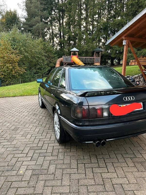 Gebraucht Audi 80 150 PS (110 kW) 1992 Schwarz Limousine