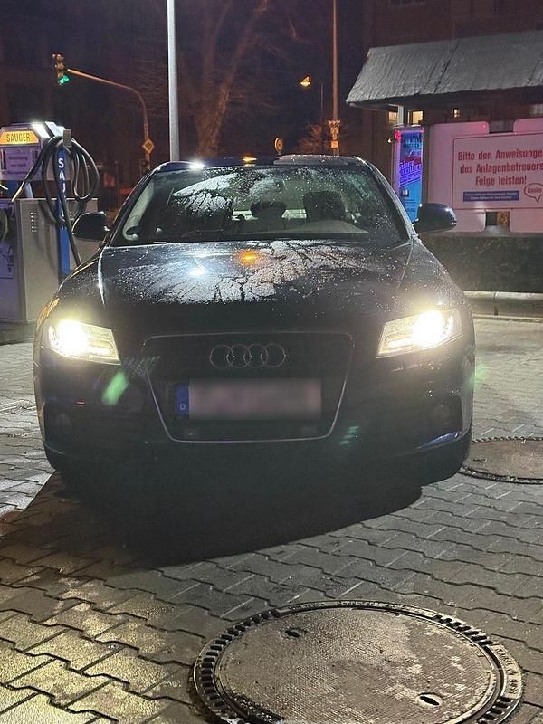 Blau Gebraucht 2008 Audi A4 Ambiente Limousine | 4.200 € (Fairer Preis) - Bild 1/4