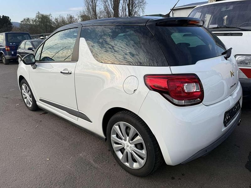 Gebraucht Citroën DS3 So Chic 82 PS (60 kW) 2013 Banquise + schwarz onyx/deckl Kleinwagen