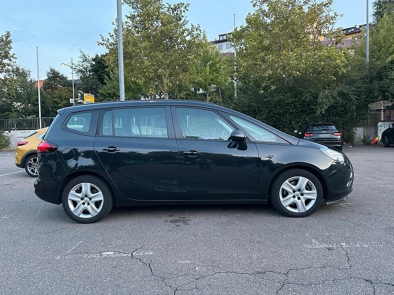 Gebraucht Opel Zafira 131 PS (96 kW) 2016 Schwarz Van / Kleinbus