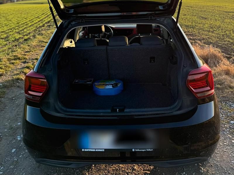 Gebraucht VW Polo Beats 95 PS (69 kW) 2018 Schwarz Kleinwagen