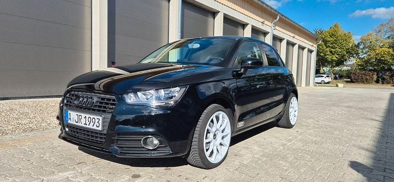 Schwarz Gebraucht 2012 Audi A1 Sportback Attraction Kleinwagen | 7.850 € (Fairer Preis) - Bild 1/4