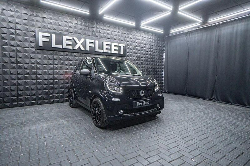 Gebraucht Smart ForTwo Cabrio 90 PS (66 kW) 2018 Schwarz Cabrio