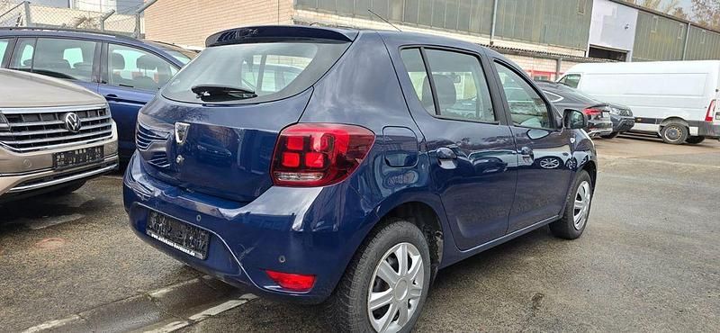 Gebraucht Dacia Sandero Essentiel 73 PS (53 kW) 2018 Blau Limousine