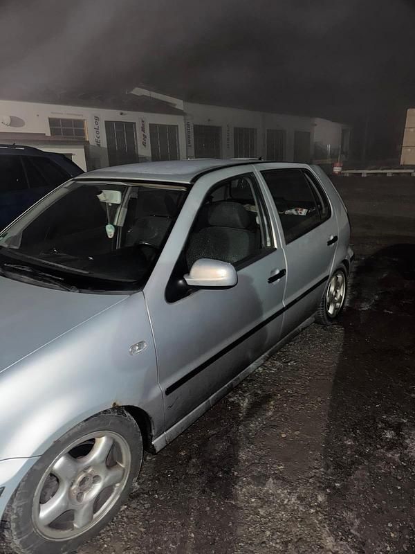 Gebraucht VW Polo 50 PS (36 kW) 2000 Grau Kleinwagen