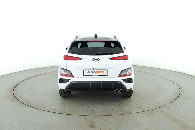 Gebraucht Hyundai Kona N Line 120 PS (88 kW) 2021 Weiß SUV