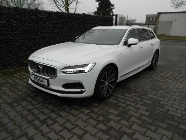 707) crystal weißperleffekt (weiss Gebraucht 2021 Volvo V90 Inscription Kombi | 40.890 € (Fairer Preis) - Bild 1/4