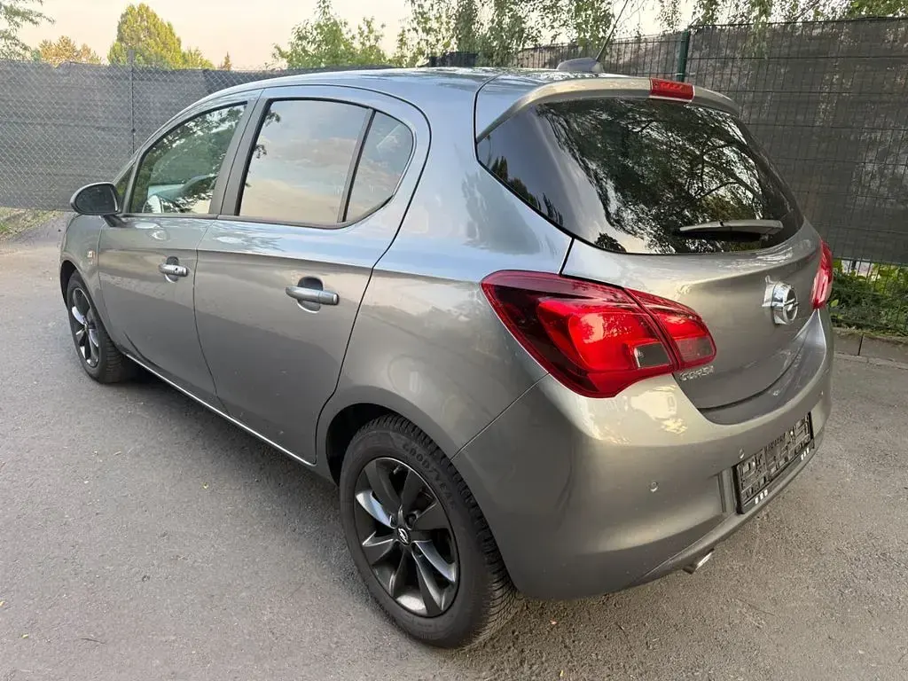 Gebraucht Opel Corsa 101 PS (74 kW) 2019 Satin steel grey 4 Kleinwagen