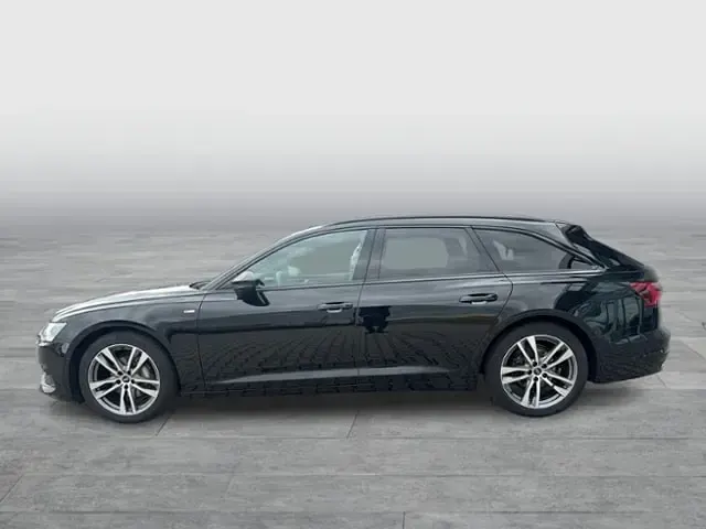 Gebraucht Audi A6 Sport 204 PS (150 kW) 2022 Mythosschwarz metallic Kombi
