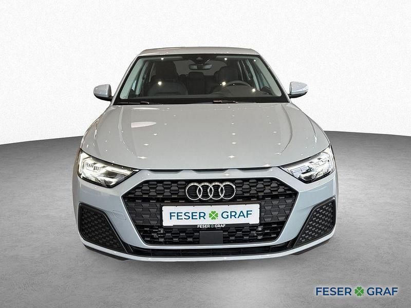 Gebraucht Audi A1 116 PS (85 kW) 2026 Pfeilgrauperleffekt SUV