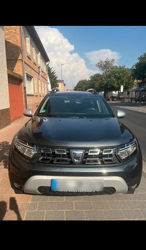 Andere farben Gebraucht 2022 Dacia Duster Prestige SUV | 16.900 € - Bild 1/4