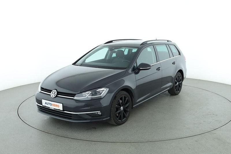 Grau Gebraucht 2018 VW Golf VII Highline Kombi | 18.420 € (Fairer Preis) - Bild 1/3