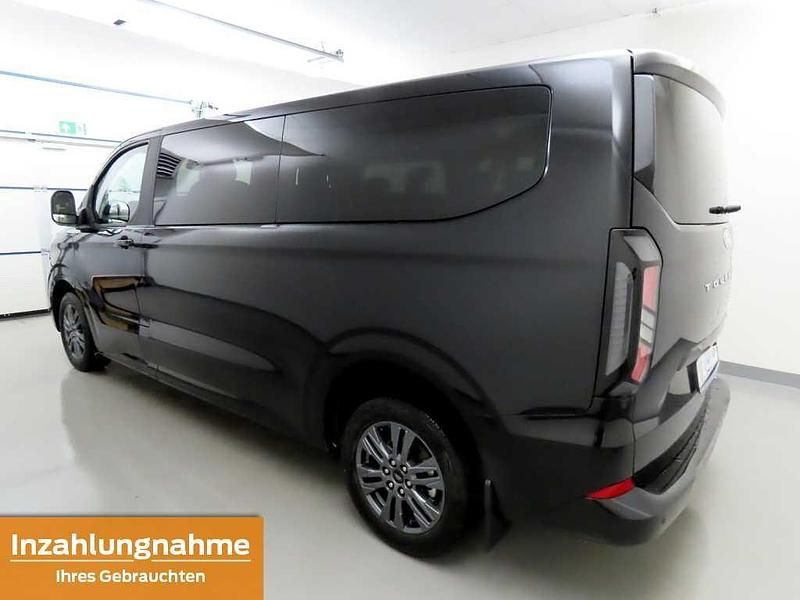 Gebraucht Ford Tourneo Custom Titanium 2024 Obsidianschwarz metallic Van