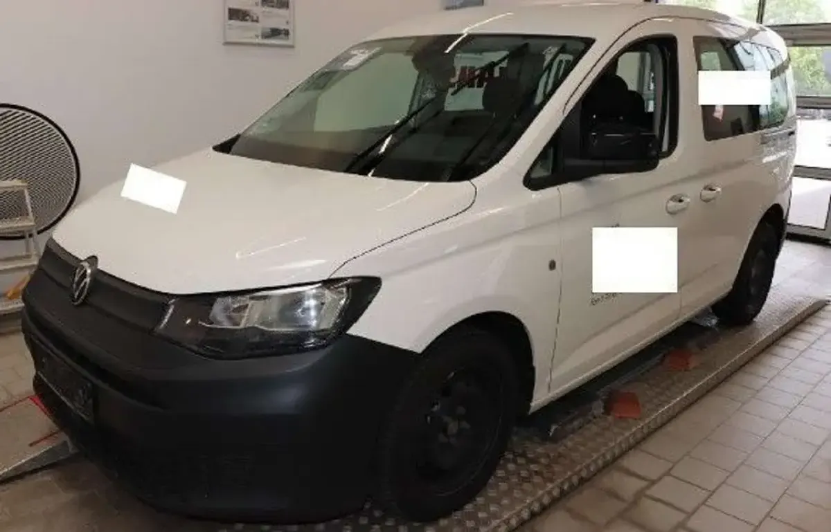 Gebraucht VW Caddy Basis 122 PS (89 kW) 2022 Weiß Van / Kleinbus