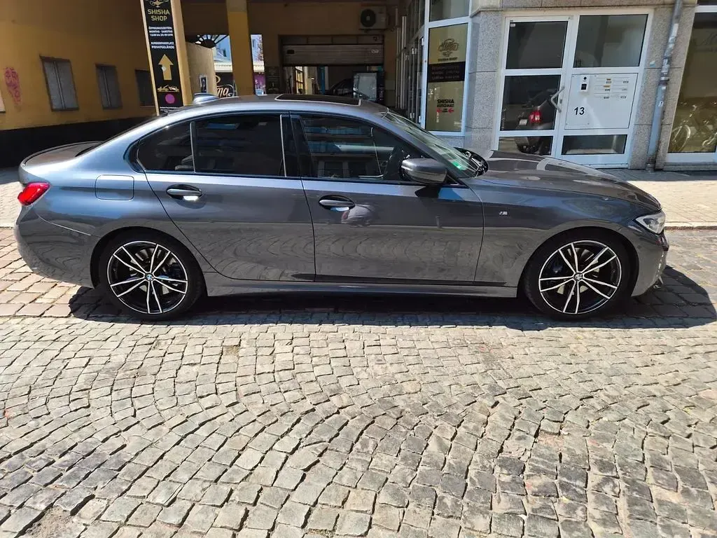 Gebraucht BMW 330 M Sport 265 PS (194 kW) 2019 Grau Limousine