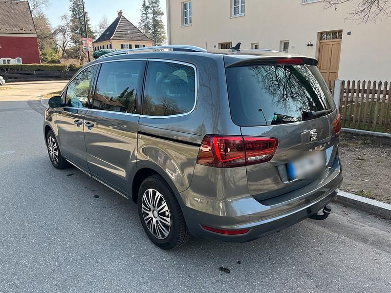 Gebraucht Seat Alhambra Style 150 PS (110 kW) 2017 Grau Van / Kleinbus