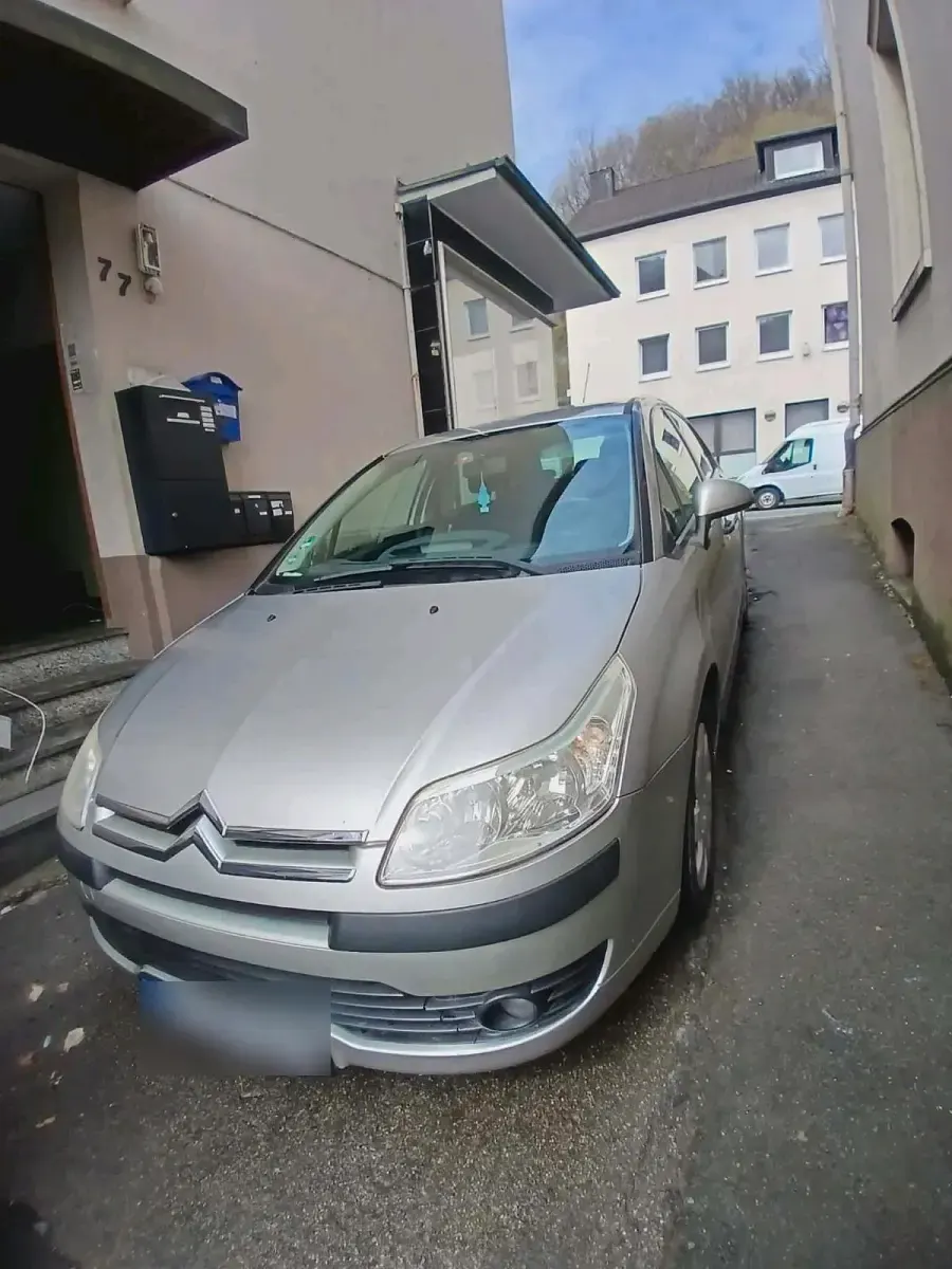 Gebraucht Citroën C4 109 PS (80 kW) 2008 Silber Limousine