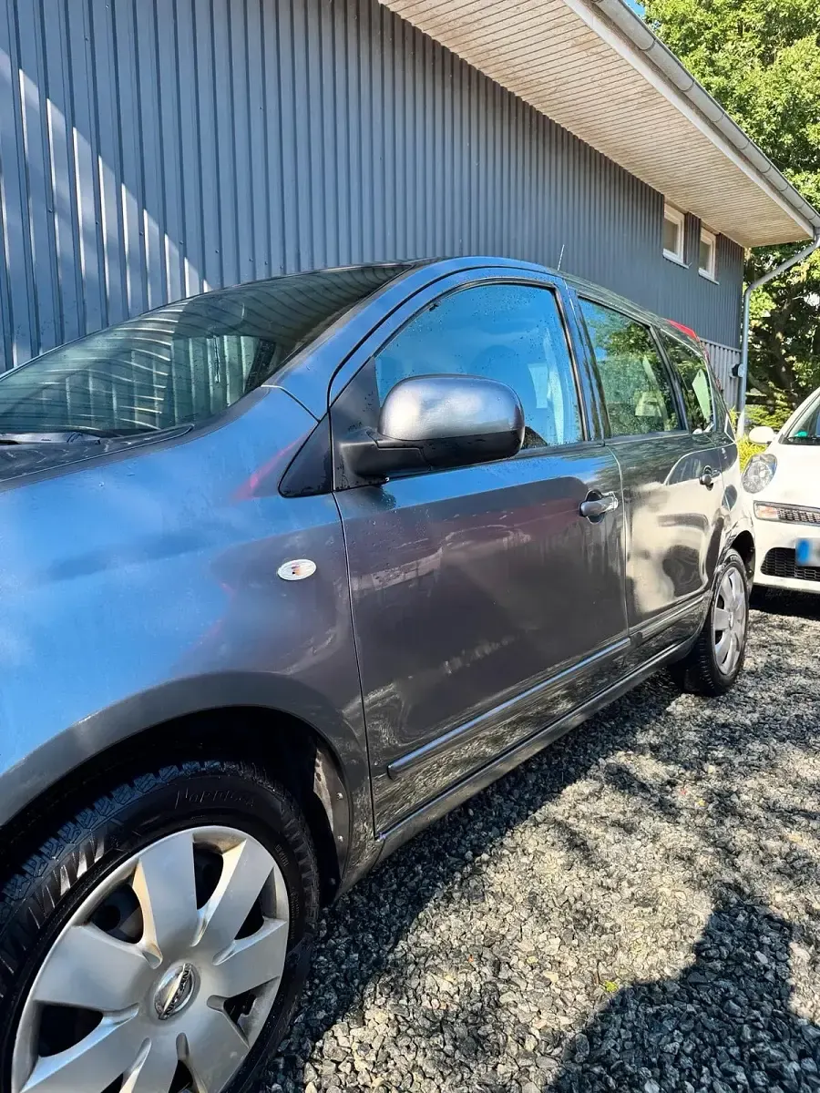 Gebraucht Nissan Note 88 PS (64 kW) 2012 Silber Kleinwagen