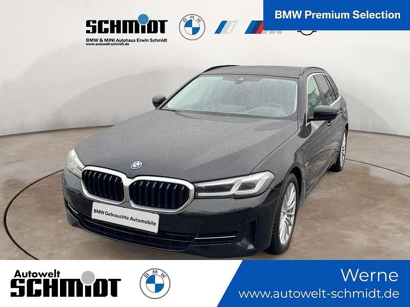 Schwarz uni Gebraucht 2022 BMW 520 Kombi | 28.790 € (Fairer Preis) - Bild 1/4