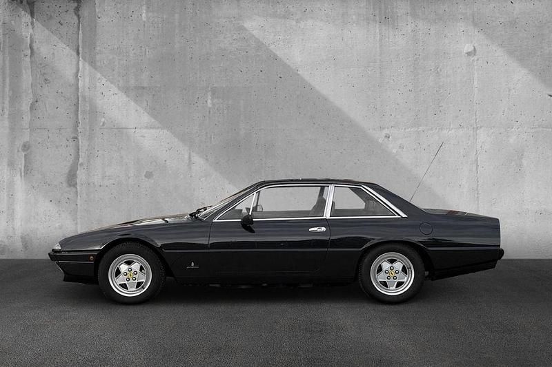 Second-hand Ferrari 412 340 CP (250 kW) 1987 Negru Coupe