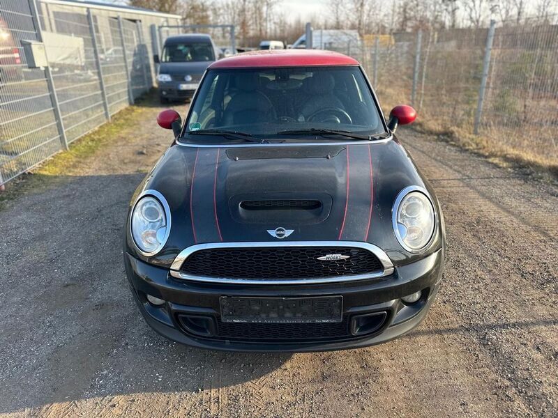 Occasion Mini John Cooper Works 211 ch (155 kW) 2010 Noir Citadine