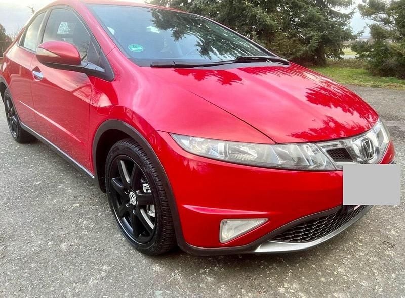 Gebraucht Honda Civic 100 PS (73 kW) 2009 Rot Limousine