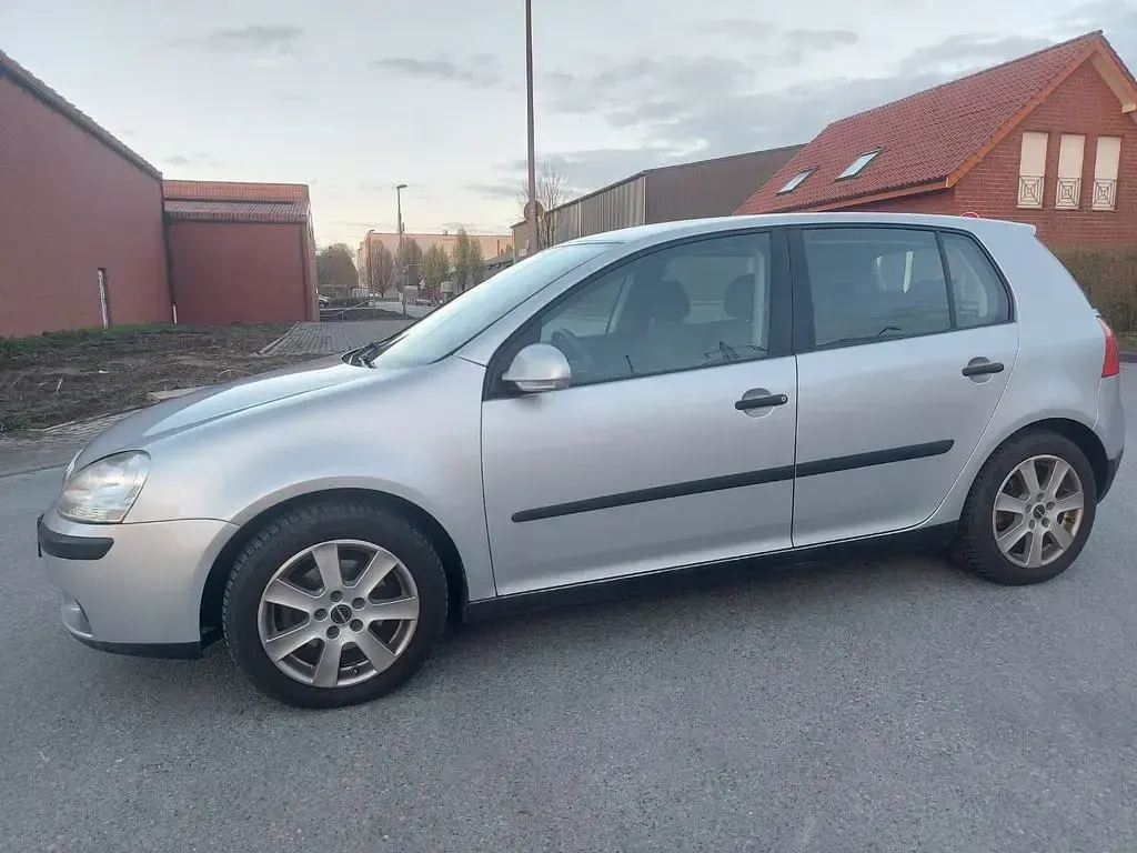 Gebraucht VW Golf IV Comfortline 102 PS (75 kW) 2004 Silber Limousine