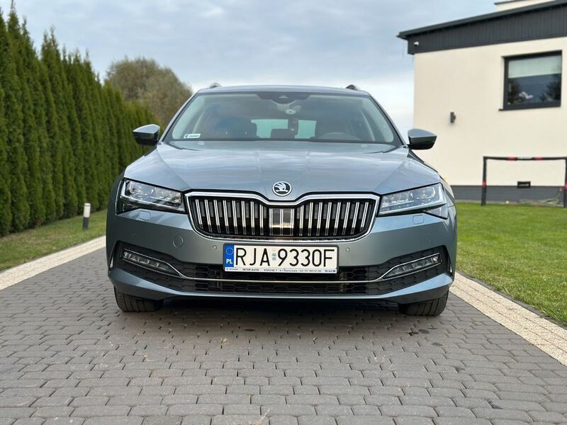 Gebraucht Skoda Superb Style 200 PS (147 kW) 2020 Kombi