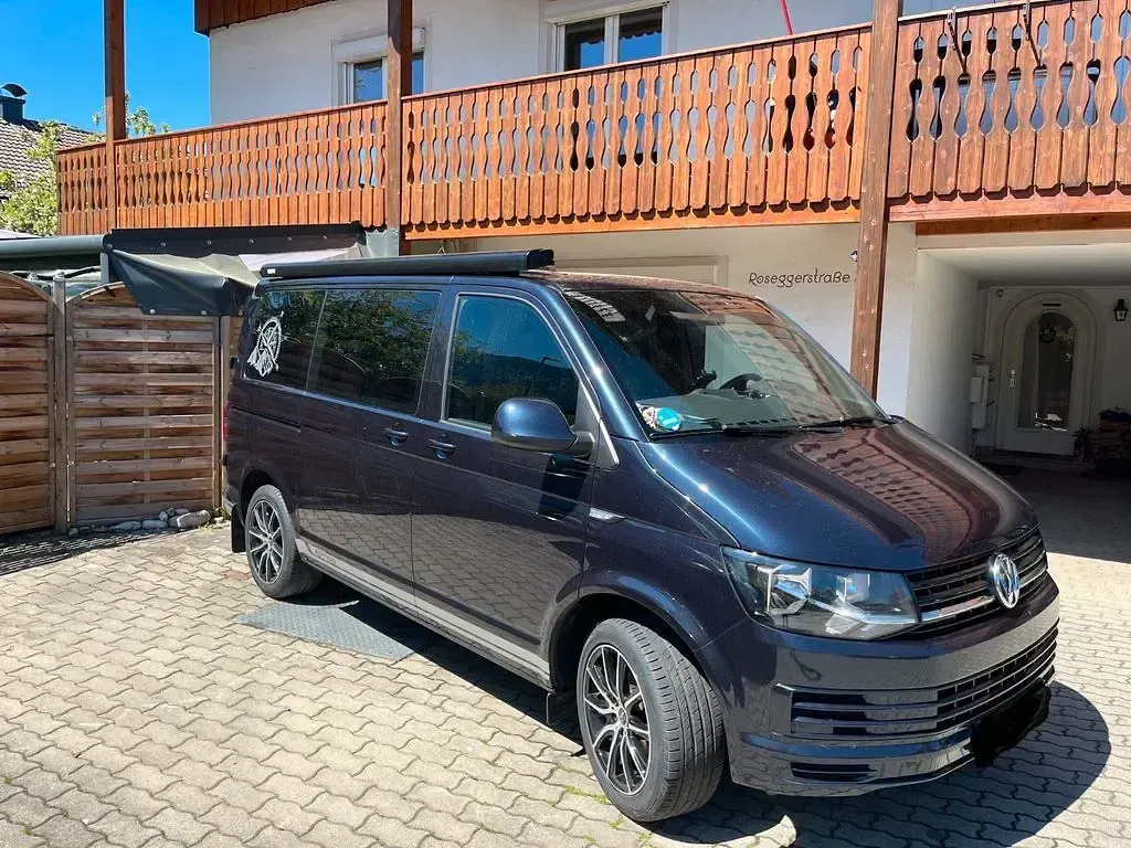 Second-hand VW T6 150 CP (110 kW) 2017 Albastru Van