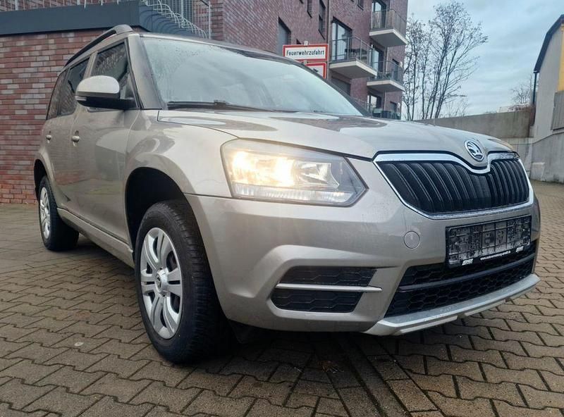 Gebraucht Skoda Yeti Active 105 PS (77 kW) 2015 Beige SUV