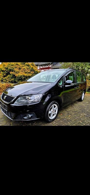 Schwarz Gebraucht 2011 Seat Alhambra Van / Kleinbus | 9.000 € (Fairer Preis) - Bild 1/4