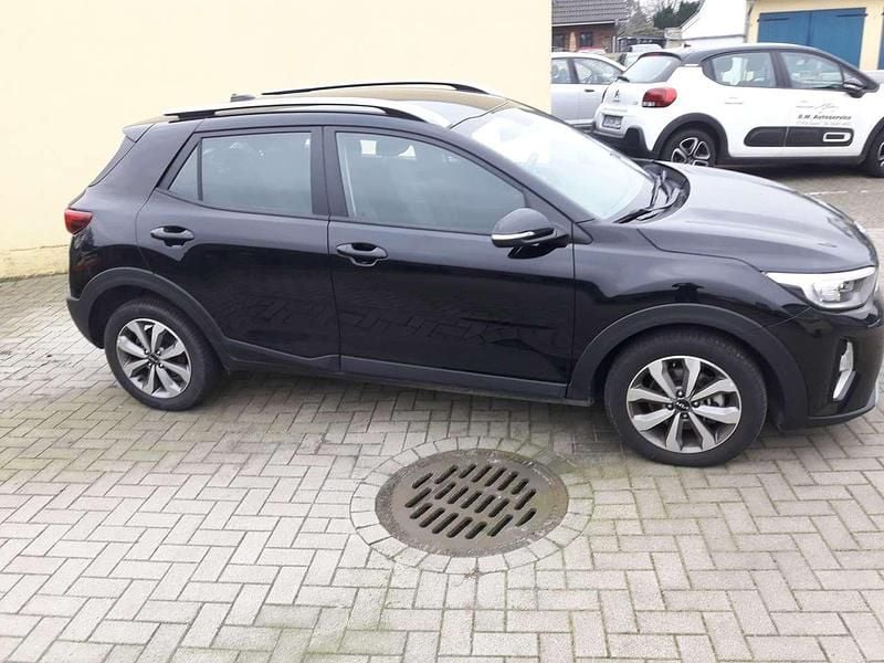 Gebraucht Kia Stonic Vision 101 PS (74 kW) 2023 Auroraschwarz SUV