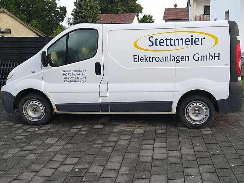 Weiß Gebraucht 2010 Renault Trafic Van | 6.100 € (Guter Preis) - Bild 1/4