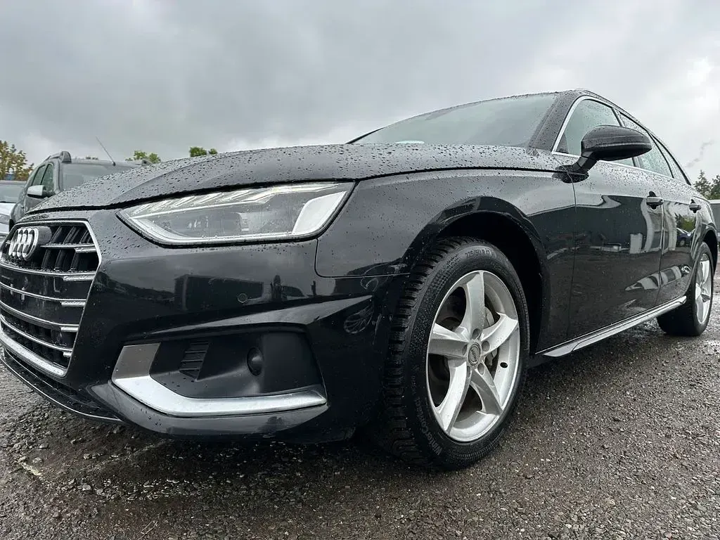 Gebraucht Audi A4 Sport 190 PS (139 kW) 2020 Schwarz Kombi