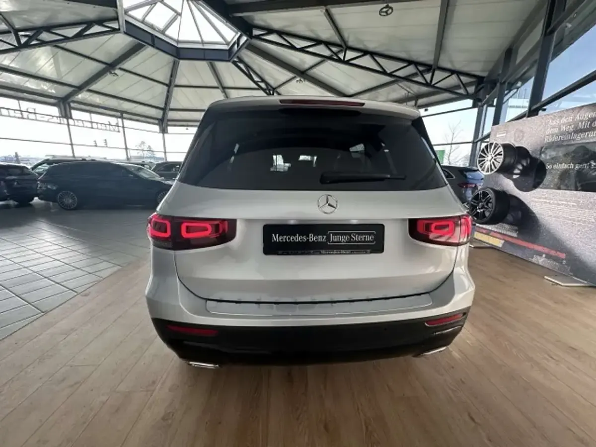 Gebraucht Mercedes GLB200 Progressive 150 PS (110 kW) 2021 Iridiumsilber SUV