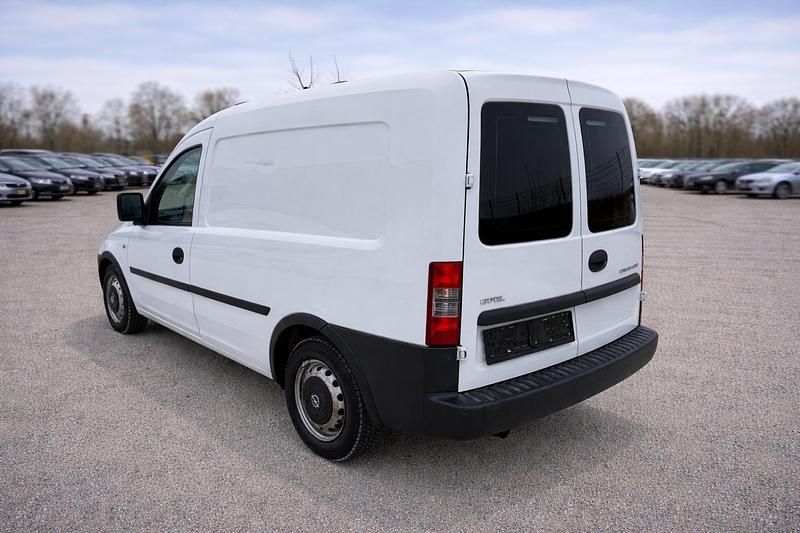 Gebraucht Opel Combo 75 PS (55 kW) 2011 Weiß Van / Kleinbus