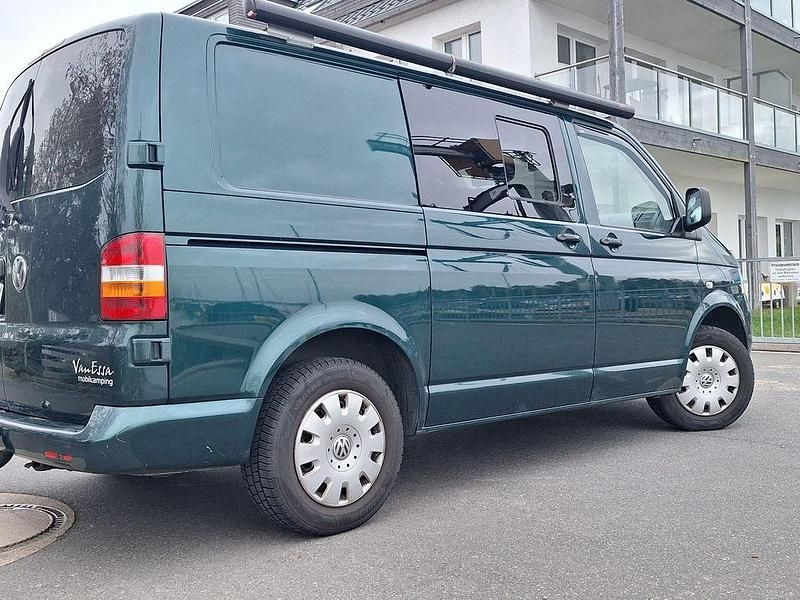 Grün Gebraucht 2008 VW T5 Van | 5.900 € (Guter Preis) - Bild 1/4