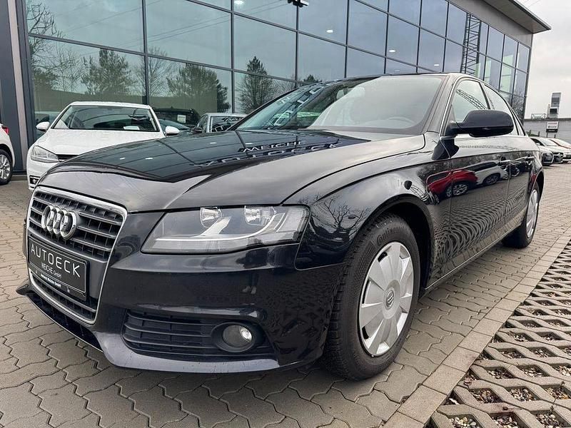 Gebraucht Audi A4 Attraction 143 PS (105 kW) 2010 Schwarz Limousine