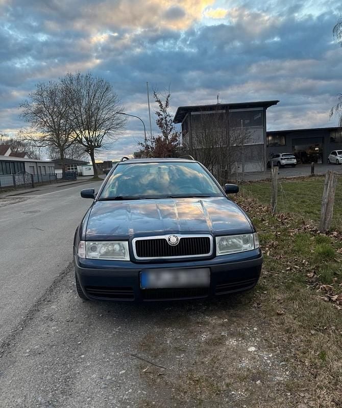 Gebraucht Skoda Octavia 140 PS (102 kW) 2003 Blau Kombi