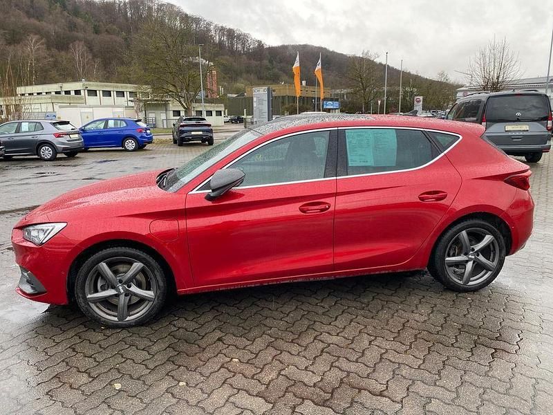 Second-hand Seat Leon FR 150 CP (110 kW) 2020 Roșu Berlinǎ