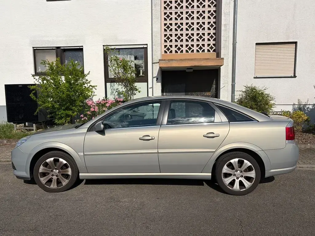 Gebraucht Opel Vectra GTS 155 PS (114 kW) 2006 Grau Limousine