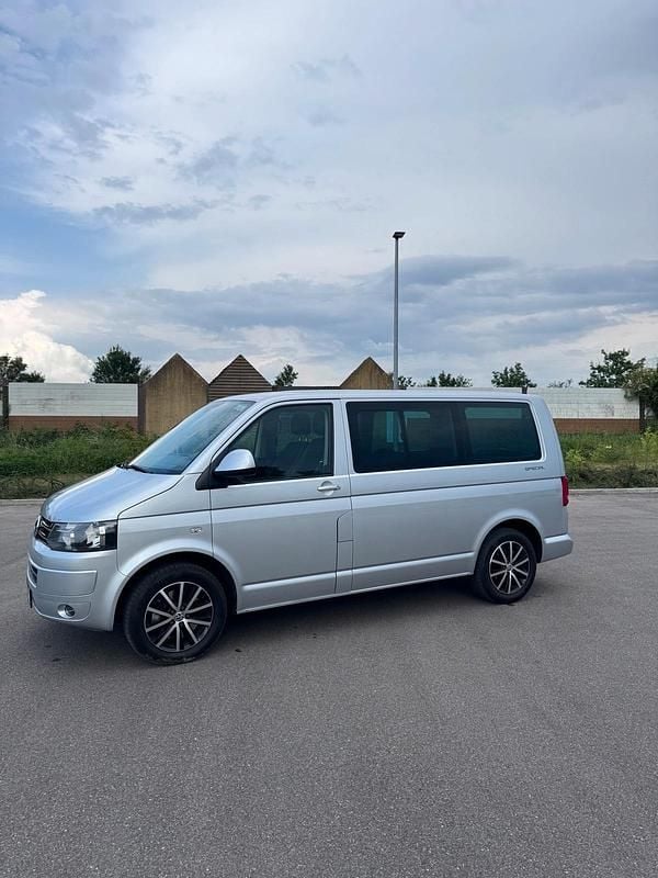 Silber Gebraucht 2014 VW Multivan Van | 19.300 € (Superpreis) - Bild 1/4